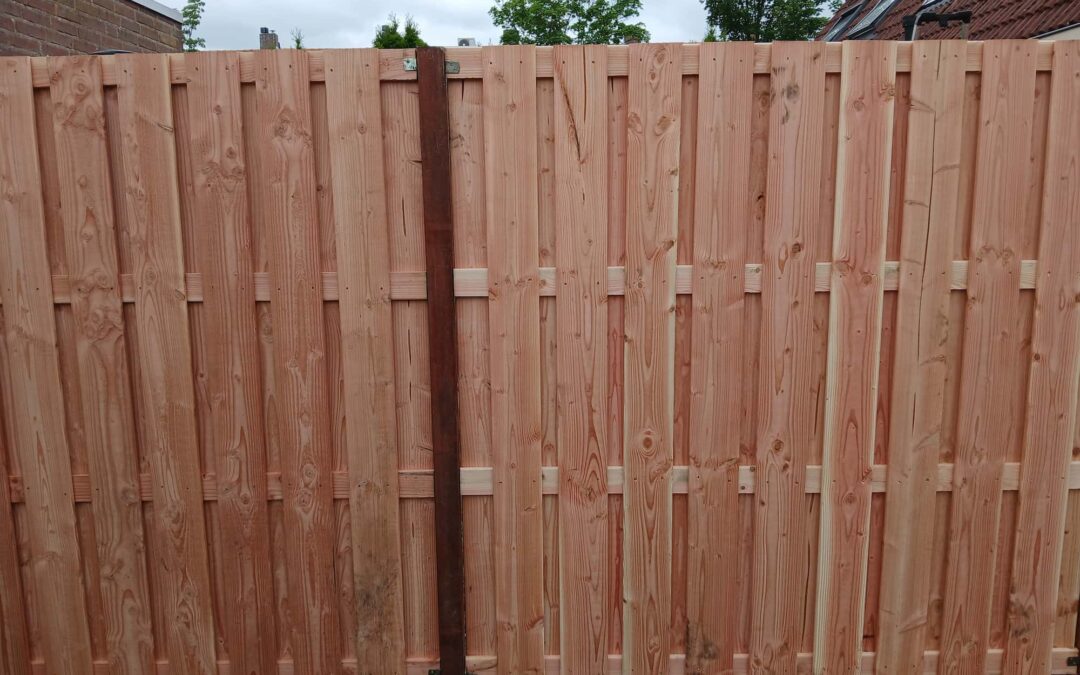 Schutting geplaatst in Stolwijk
